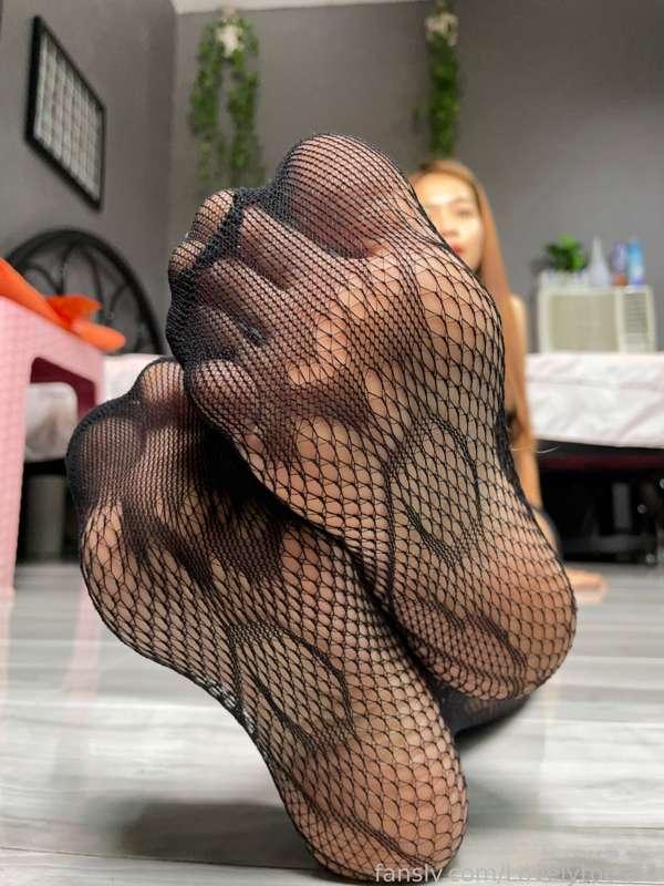 lovelytoes52 image #4