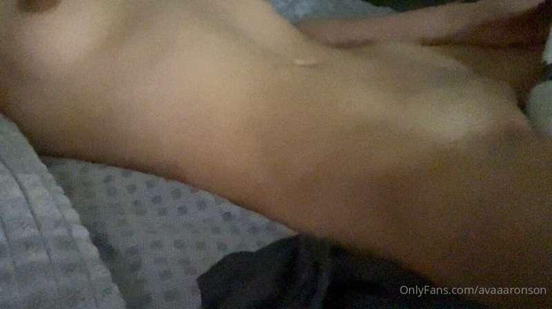 Enjoy some clips of me getting off on my strong magic wand 😩..