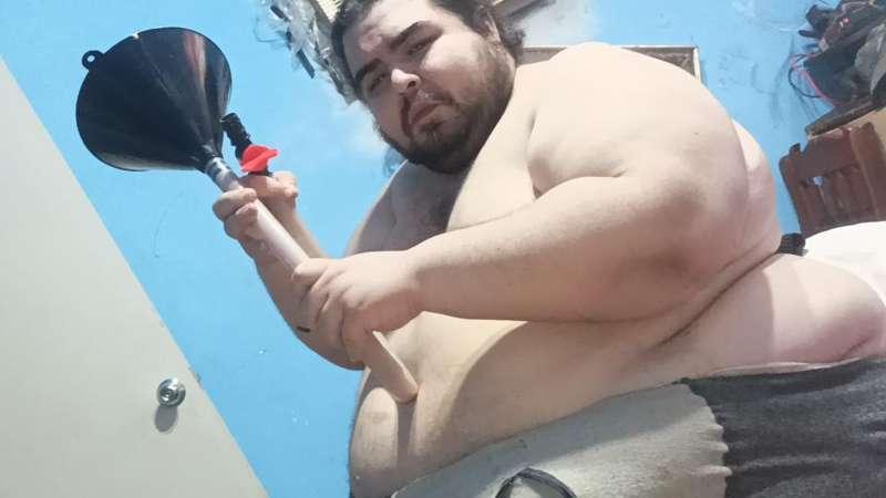 Bigtummyboy is bigger than ever 