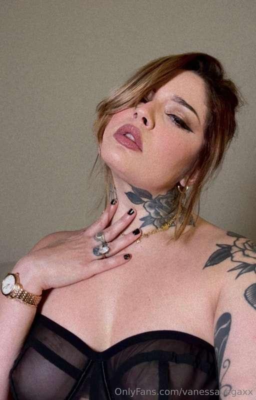 vanessavegaxx image #1