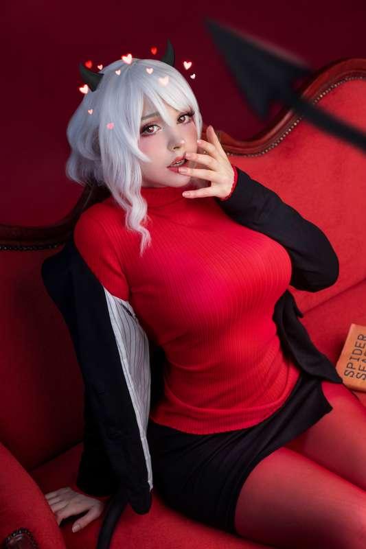 September Sets will be sent out soon <3