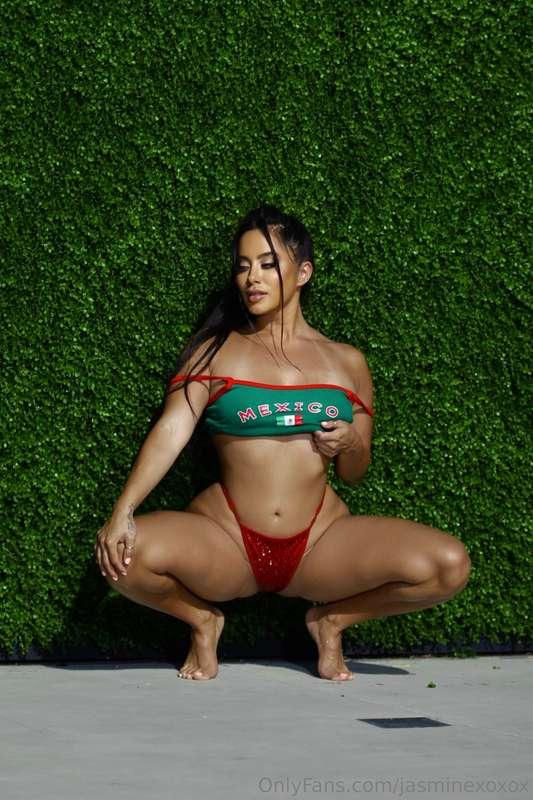 who's your sexy mami? 