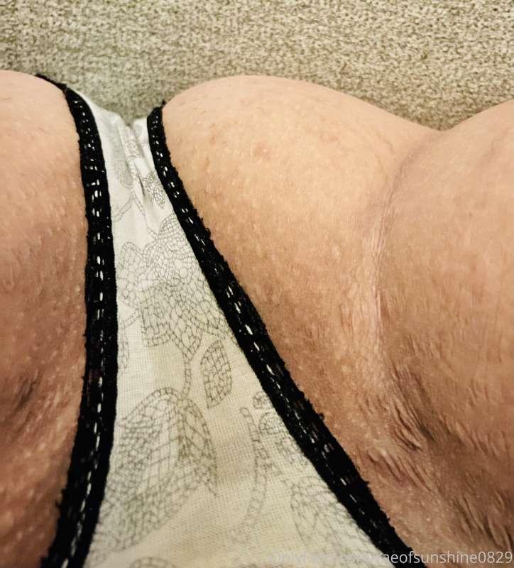 A little girl on girl porn gets me so wet 💦 
Drop a tip and ..