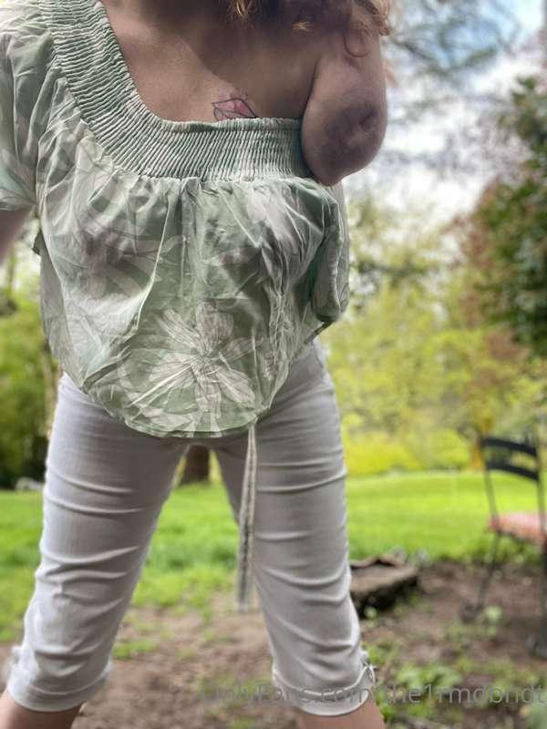 Here’s the first shot from this set loves!! You get two a da..