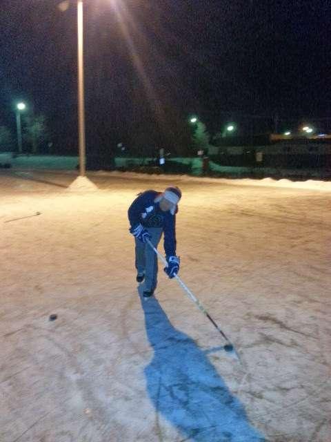 I miss playing ice hockey 😭