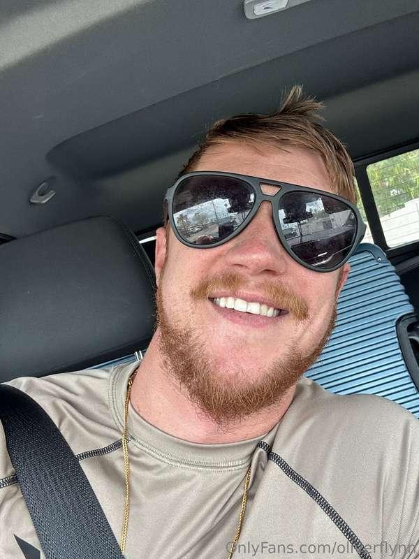 how's everyone?? ✌️