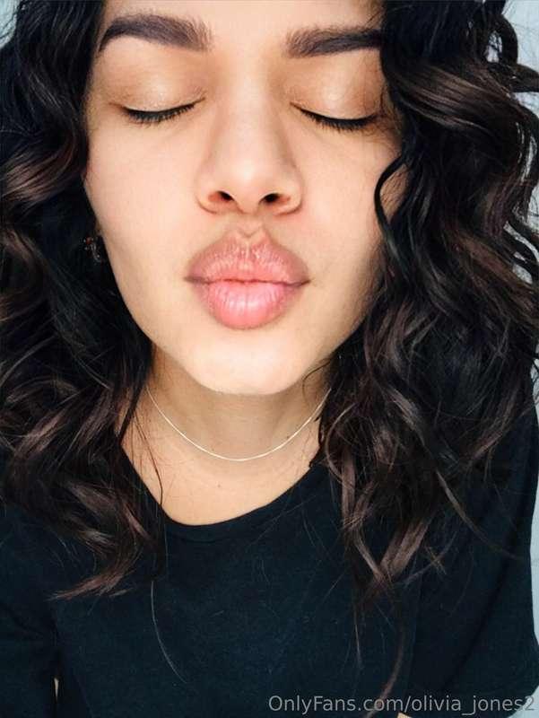 I wanna start SUCKING YOUR HARD COCK right now!!!
Contribute..