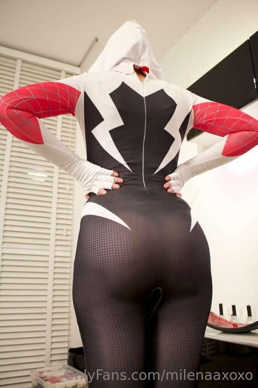 Would I get Much Work Done as Spider Gwen, When I Wear This ..