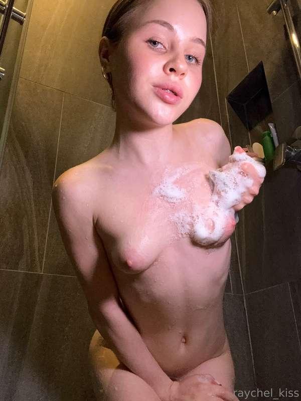 I'm a little short on my back, can you help me soap it up?🤭💦