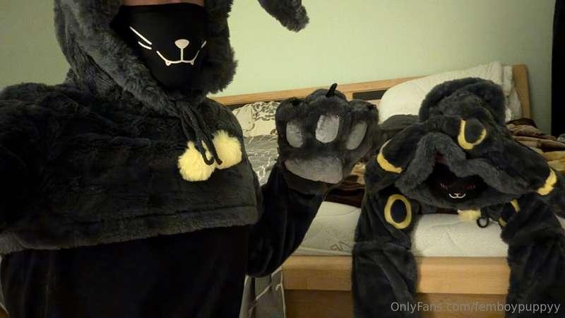 Hello ;3 We just wanted to say hii <3  How do you like the u..