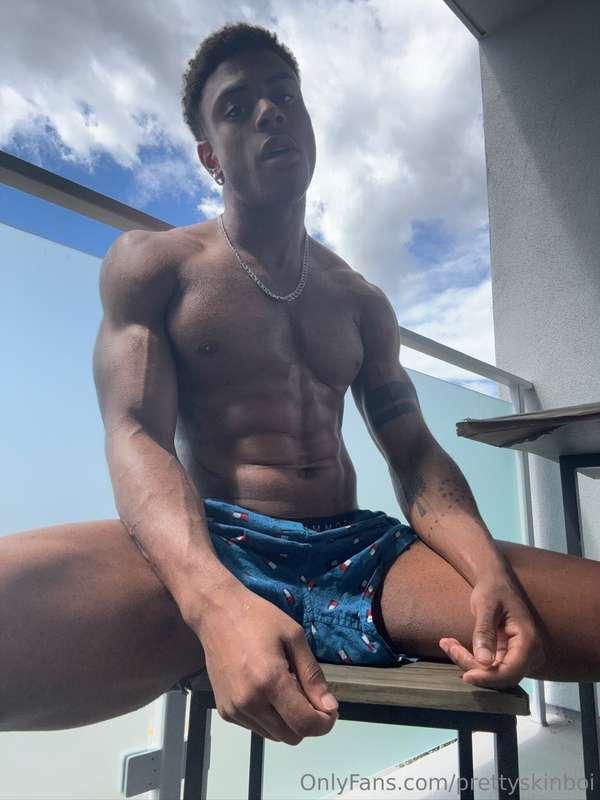 prettyskinboi main image