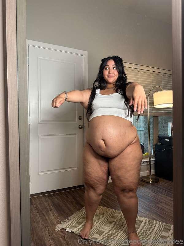 Bottomless Pooh pics but you can’t even see my pussy because..