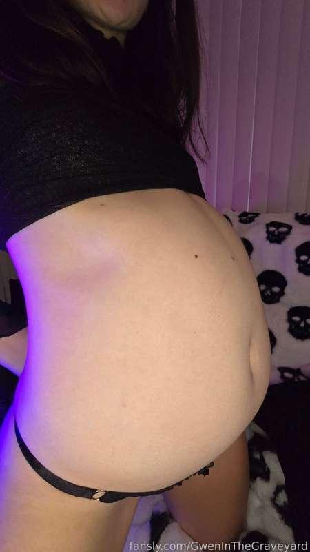 gweninthegraveyard image #17