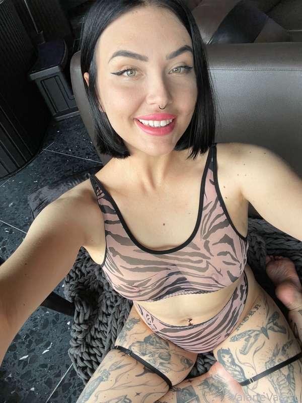 aussieanal image #0