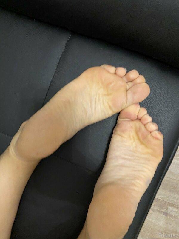 Would you like a footjob ?