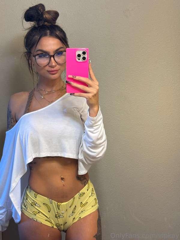 Good girl with a NAUGHTY 😈 side 