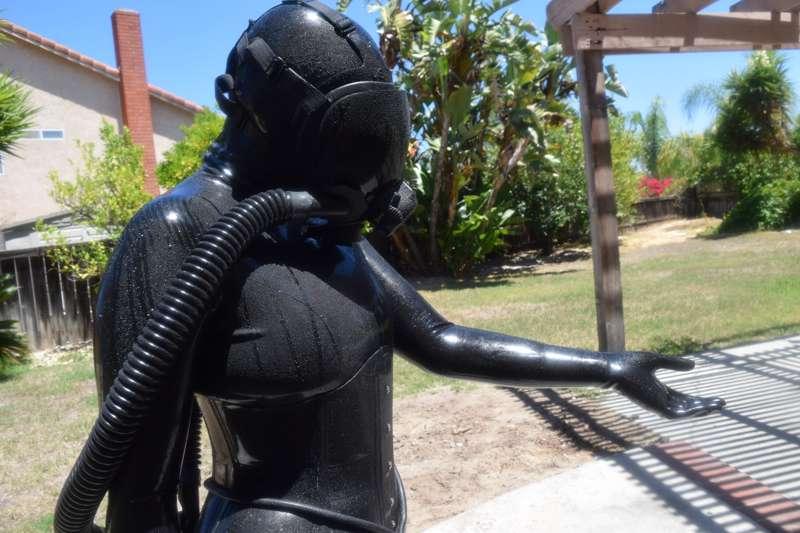 076_002 - LATEXSERIES SUMMER - MSA Drone (Part 9)