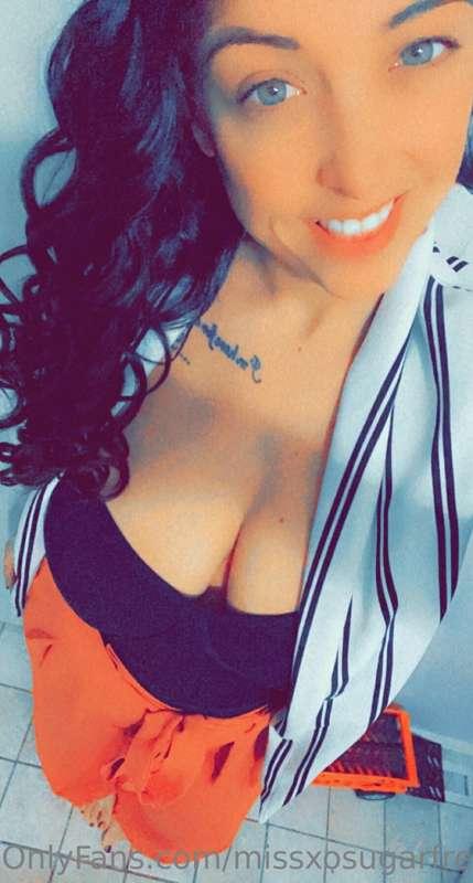 A lady in the streets 
But a freak on my VIP 😈
 
50% off my ..