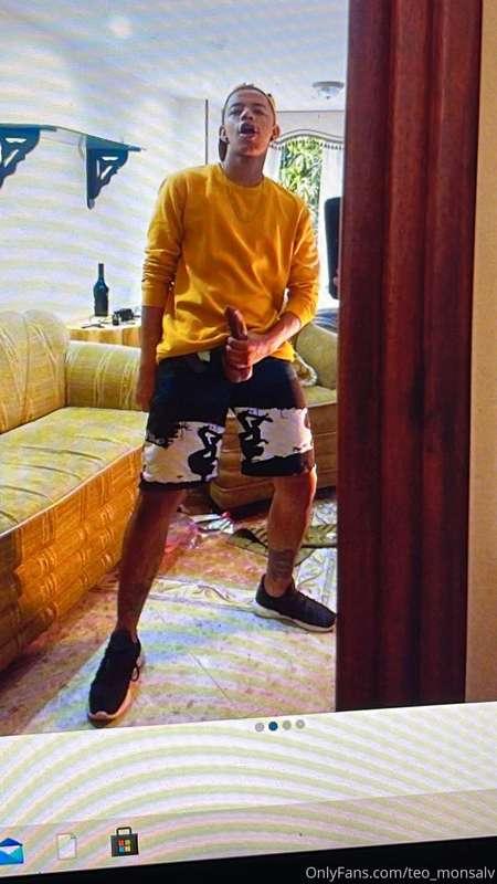 I’m video call with my users all can enjoy 😉 text me in dm f..