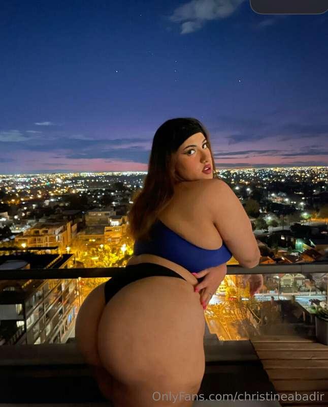 Me & you + the balcony view? 🖤