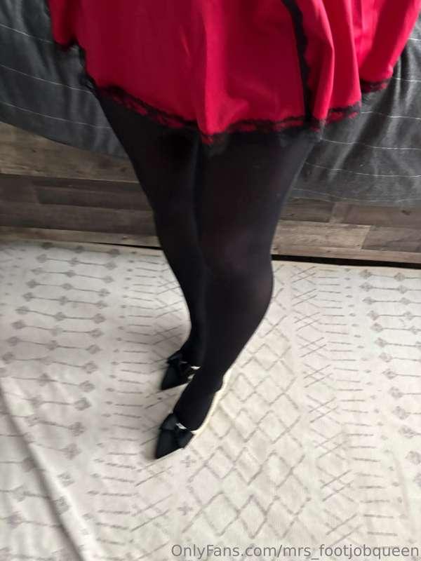 mrs_footjobqueen image #9