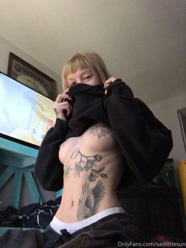 good morning ! i packed up most of my shit at my parents hou..
