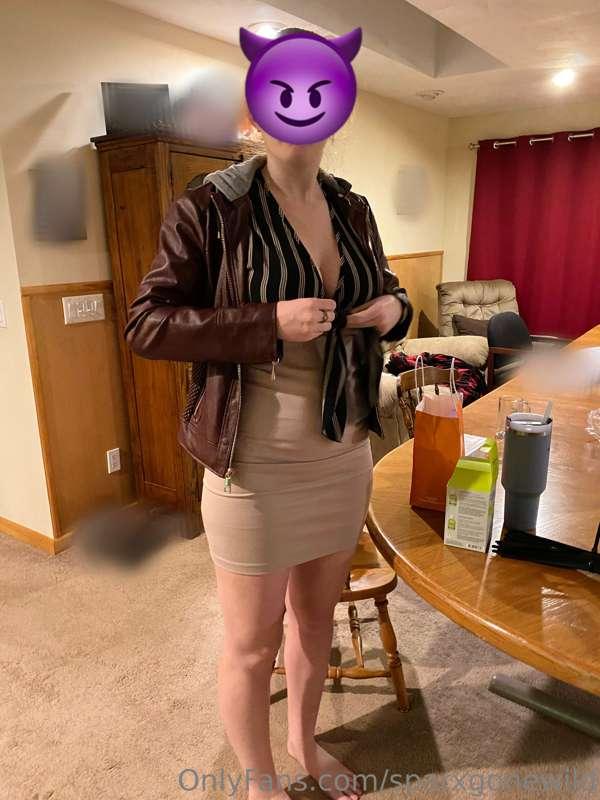 This is how he does a fit check lol, check out the last pict..