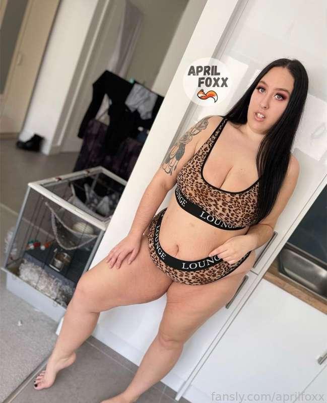 aprilfoxx image #0