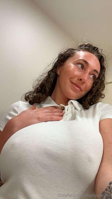 msg me if you're horny ;)