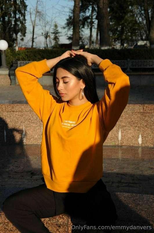 Sun and sports are the source of my energy and positivity! I..