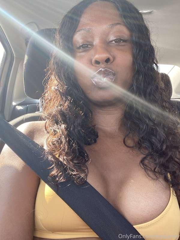 Blowing a kiss did u catch it? 
@edithmarieg