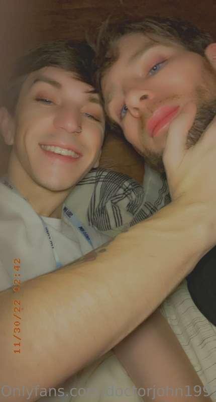 Just smiles and cuddles!! Aren’t we just the cutest couple e..