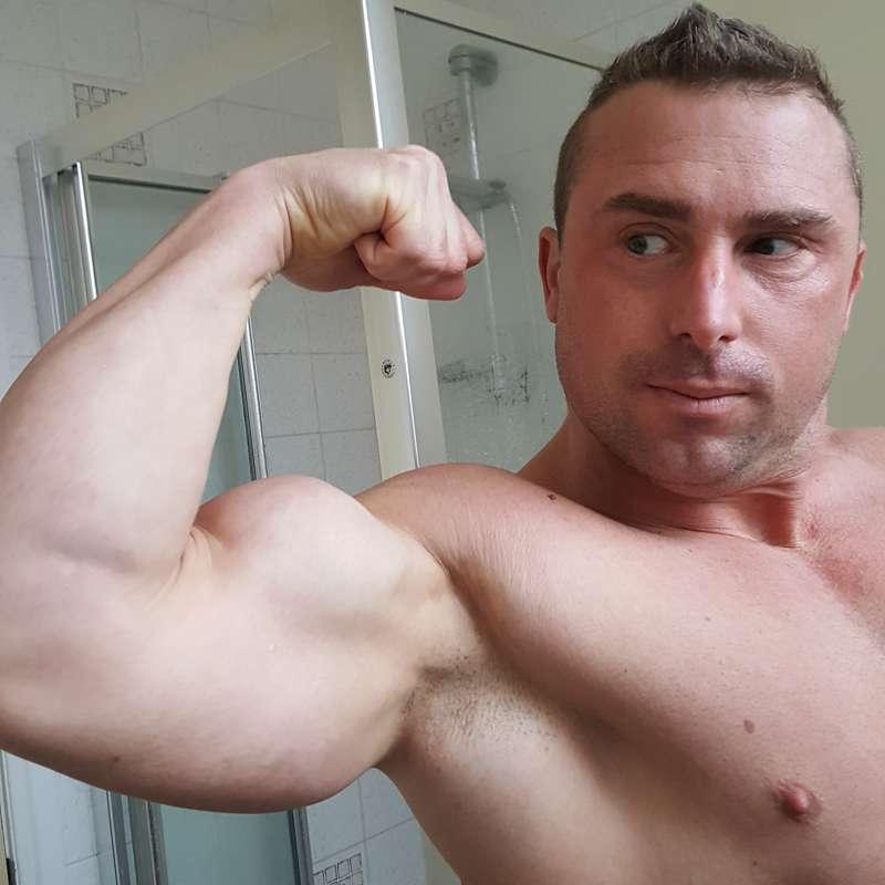Muscle worship as requested
