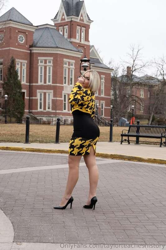 Giving out a lot of F’s this semester !!! 😾