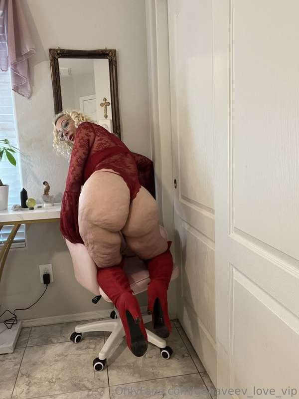 the naughty side of me 🙈