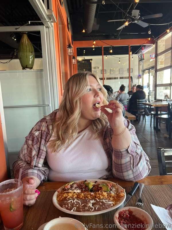 kenziekinziebbw image #1