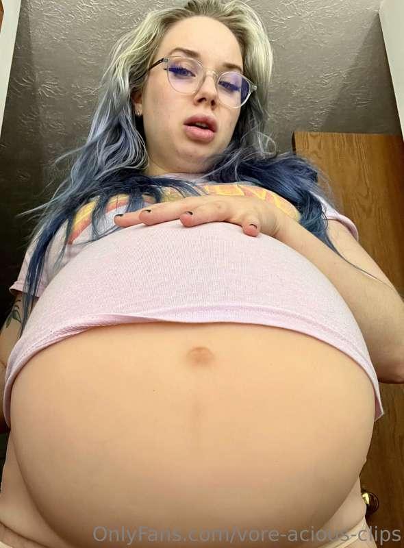 I’ve eaten everything in the house but I’m still hungry 🤤