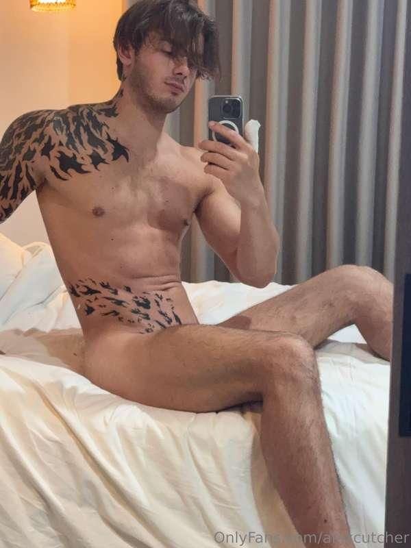 Half the tease is in the reflection… imagine what’s not show..