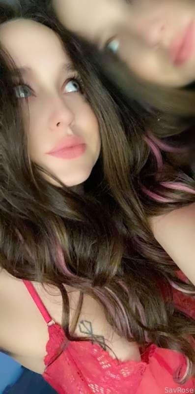 Could you handle 2 of me? @SavRose 😝

#public #amateur #girlnextdoor #gamergirl #library #camgirl #bigbooty #blueeyes #bigboobs #thick #thighs #savrose #girlfriend #GFE 