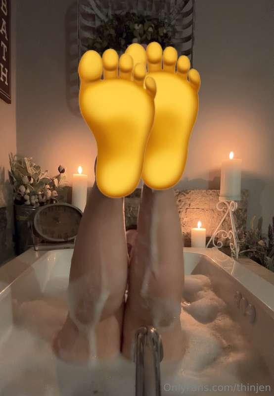 Would you rub my feet while I soak in the bathtub?
Bundled f..
