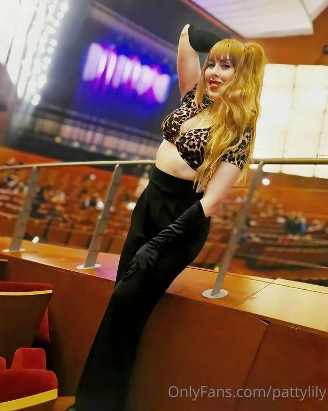 Yesterday I've been to Dita Von Teese show in Milan 😍😍 the q..