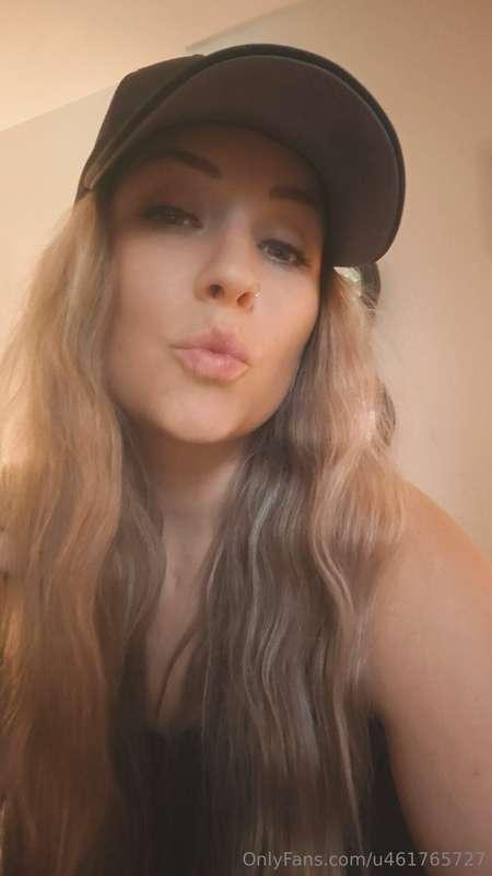 Goodmorning loveys!!! 💋I am getting excited for my opening! ..