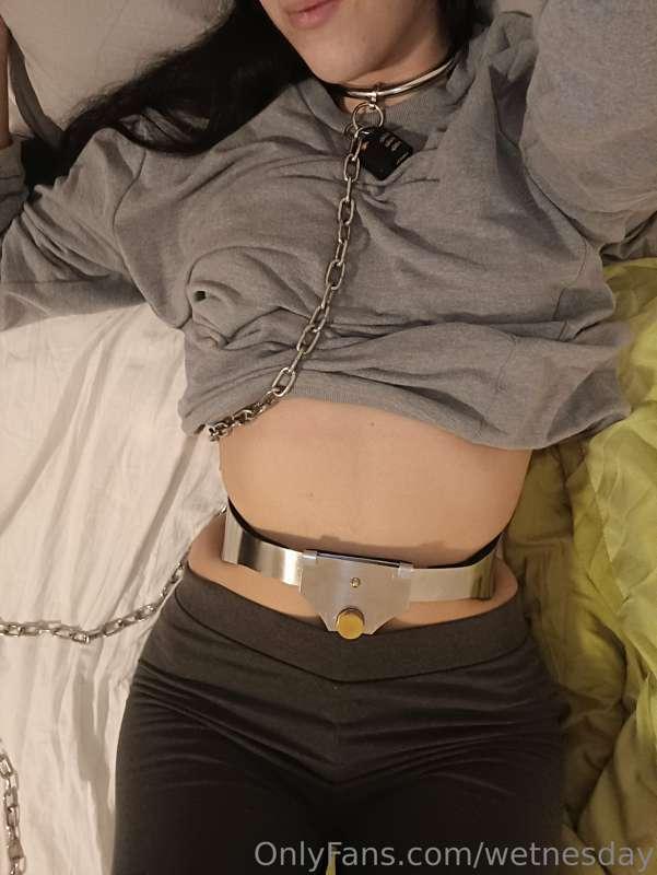 On Sunday I slept chained and left the key from the belt at ..