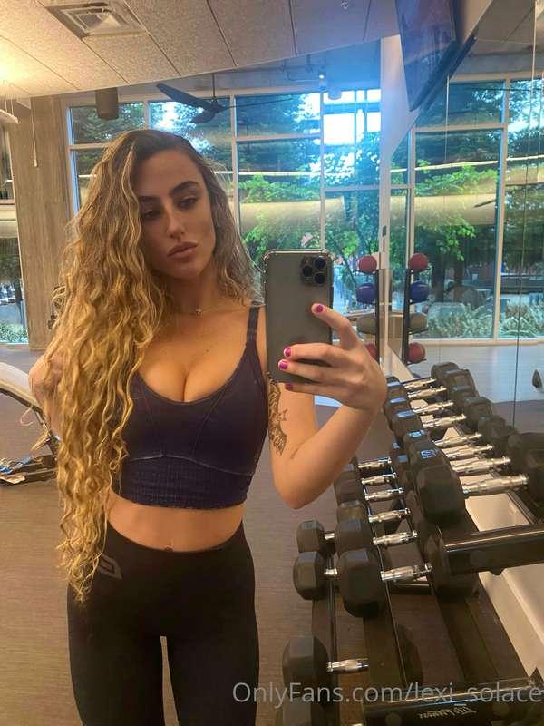 Thursday night pump 💪💦