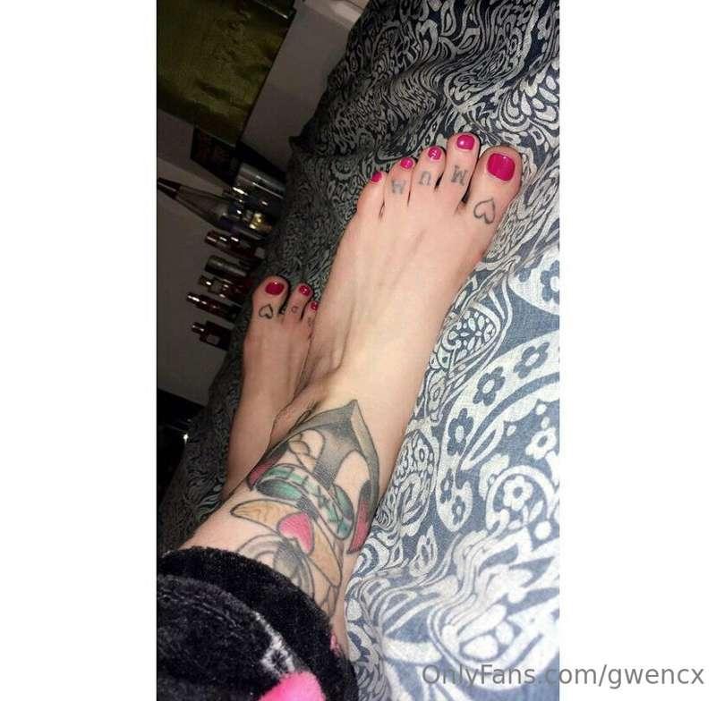 Tootsies 🦶