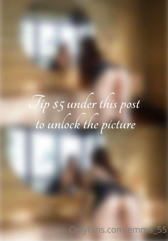 Naughty thoughts here in the mirror 🪞 
2 pictures $5 😉