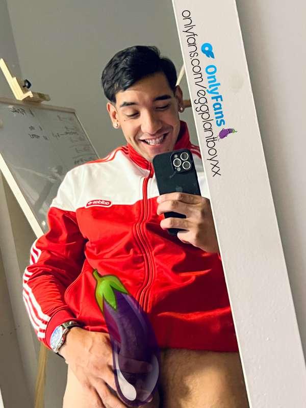Chequealo ahora!👇🏻 @eggplantboyxx
onlyfans.com/eggplantboyxx..
