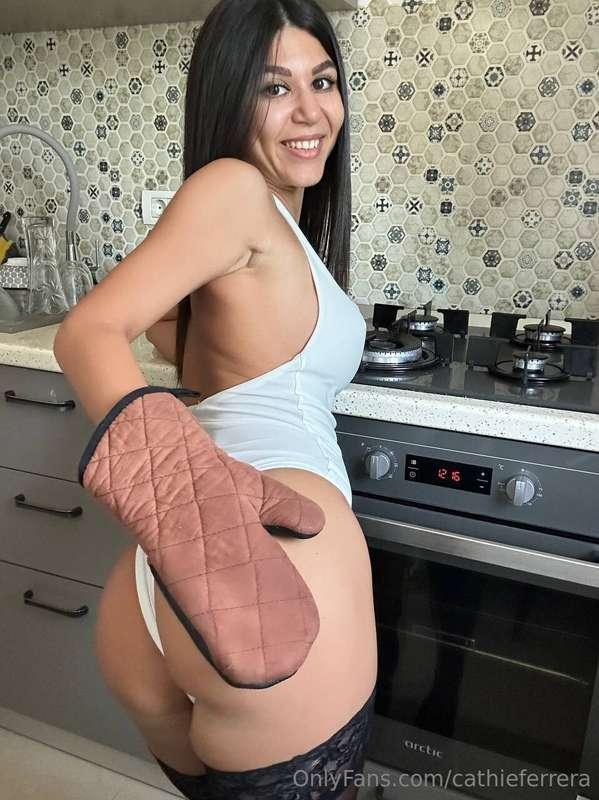 I'm hungryyy 👅