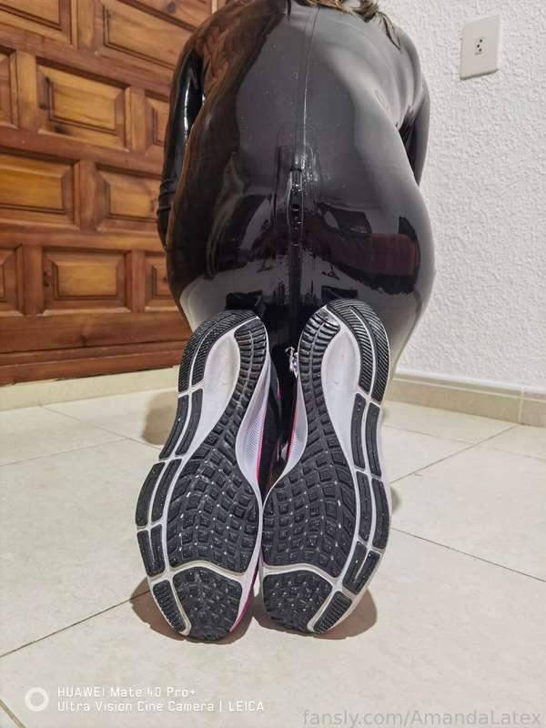 amandalatex image #20