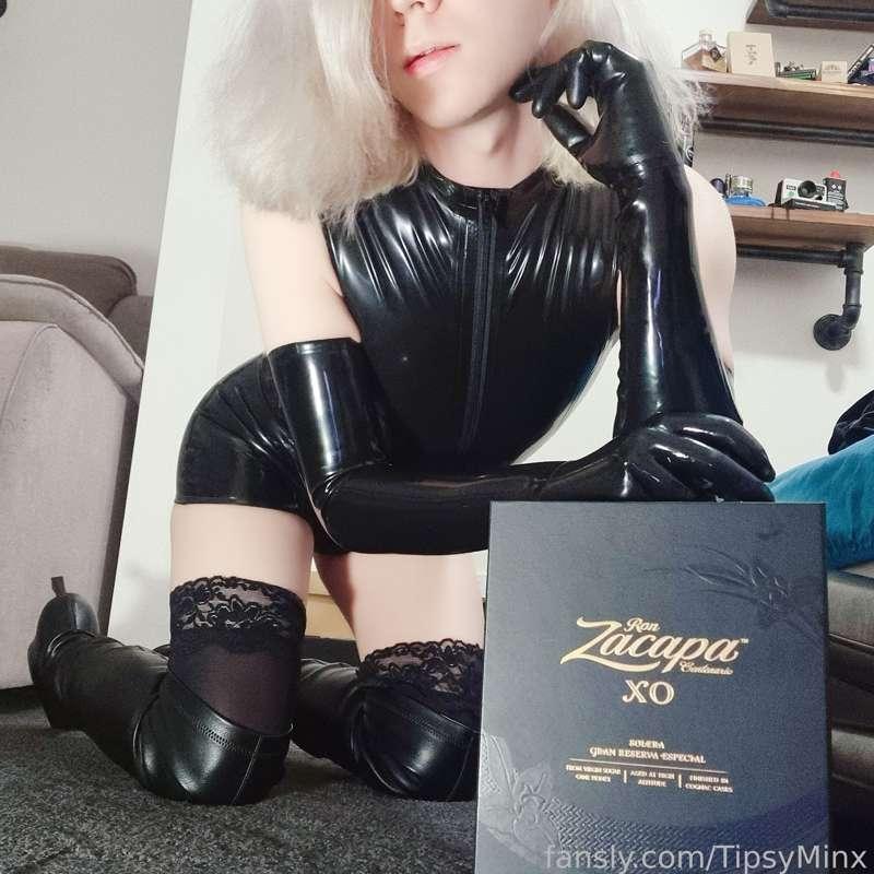 tipsyminx image #6